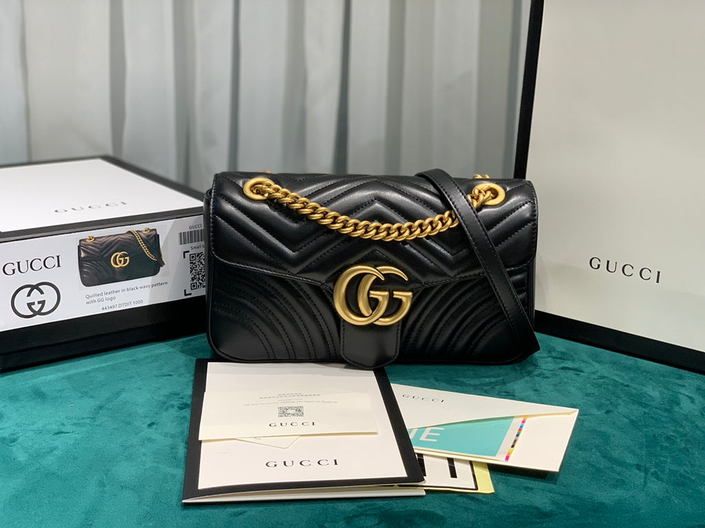 Gucci GG Marmont Matelassé Shoulder Bag - Black Leather